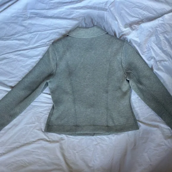 CAbi Light Gray Suit Jacket - Picture 6 of 10